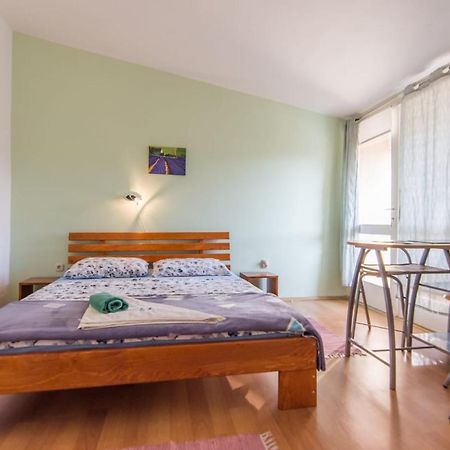 Sobe Rolo Uz More Hotel Biograd Na Moru Exterior photo