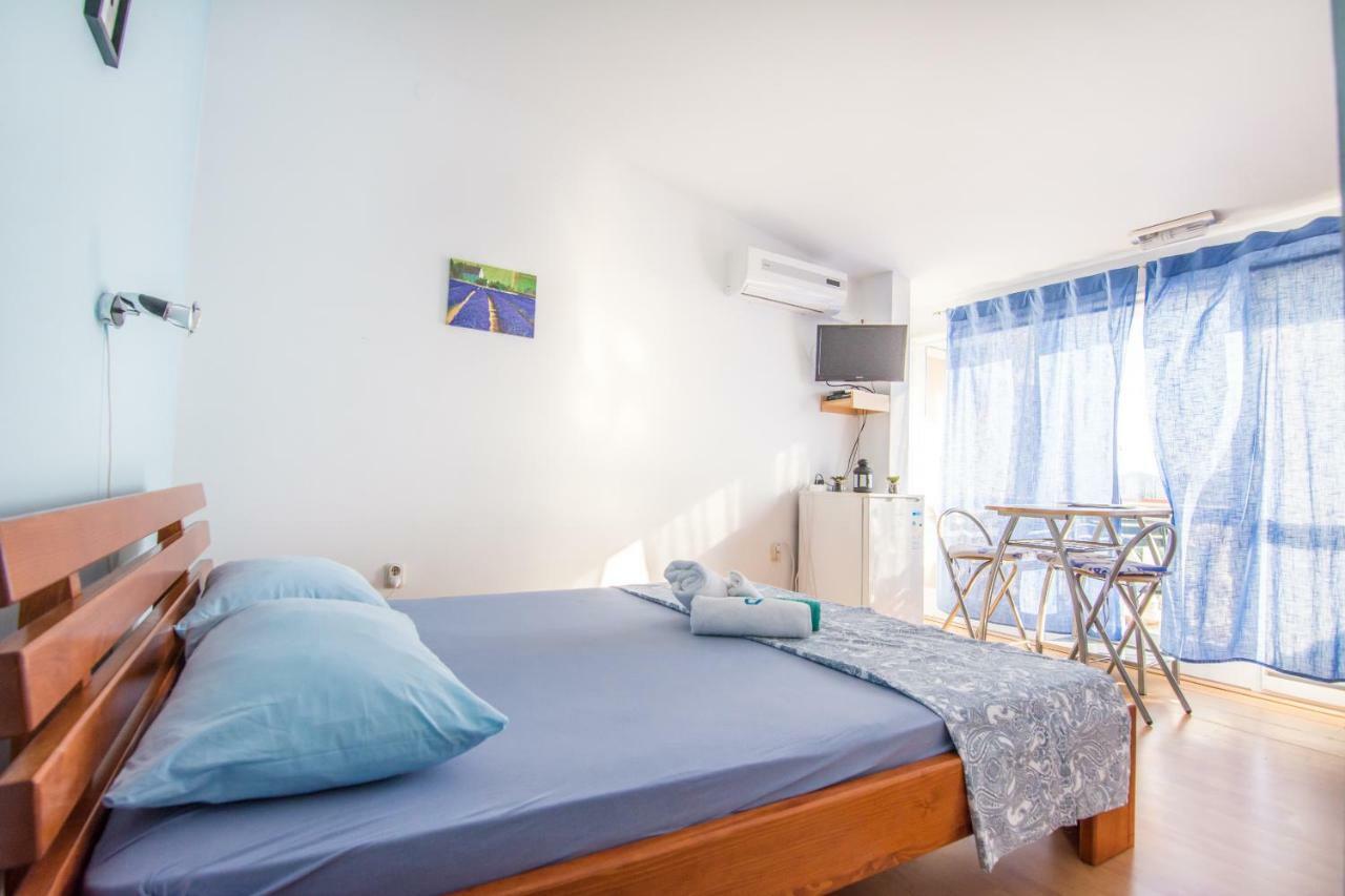 Sobe Rolo Uz More Hotel Biograd Na Moru Exterior photo